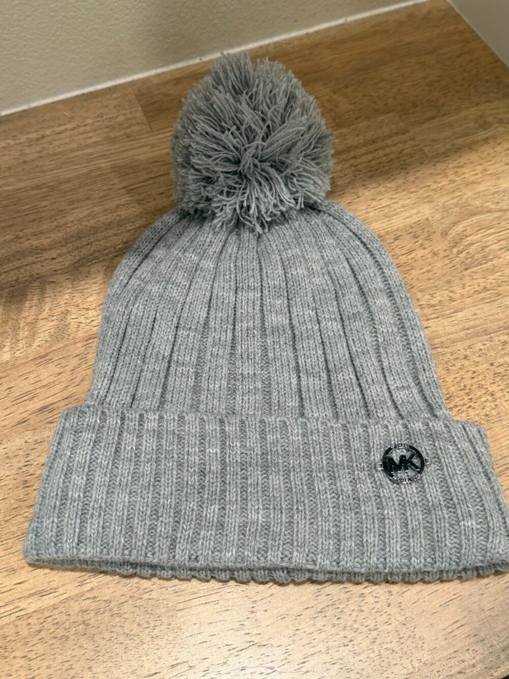 Michael Kors Gray Ribbed Pom-Pom Beanie Hat – Cozy & Chic Winter Accessory